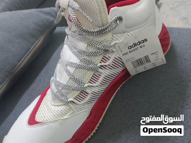 حذاء كرة سله من اديداس برو بوست