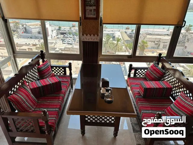 جلسات حديدية، جلسات خشبية فول نظافة مية بالمية عمل بمواصفات خاصة..