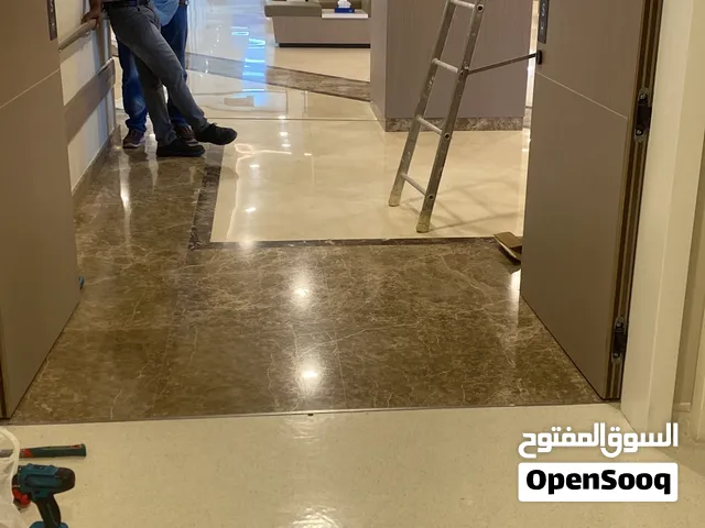 نجار محترف في أبوظبي – تفصيل وتركيب جميع أعمال النجارة