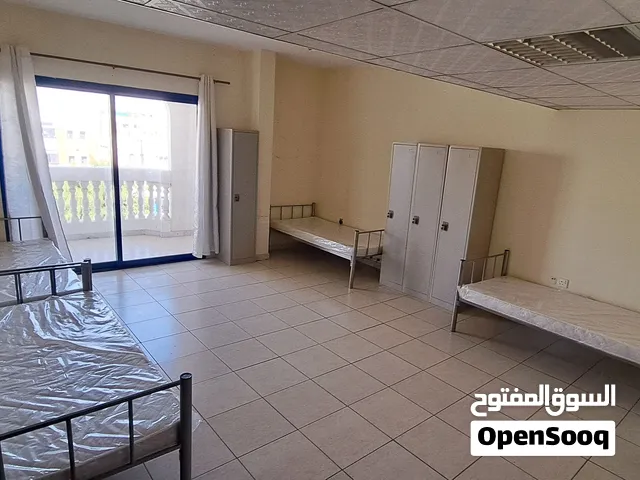 سرير شباب سكن شيرنج جنسيات عربيه