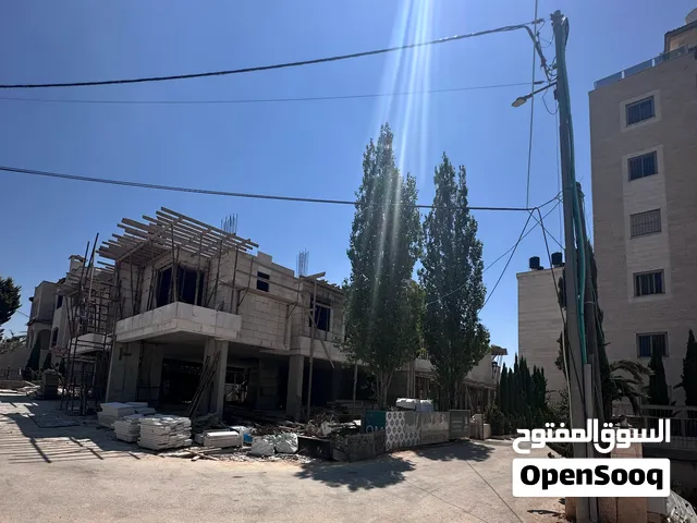 تملك ستوديو مساحته 68 بالقرب من شركة جوال