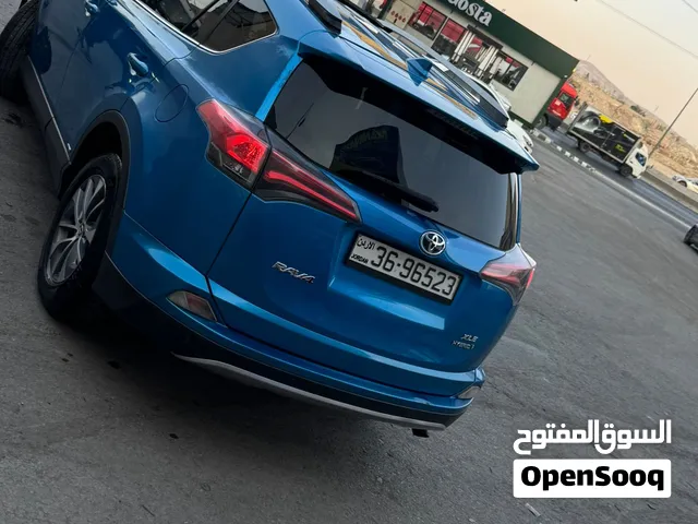 RAV4 xle 2018 full package