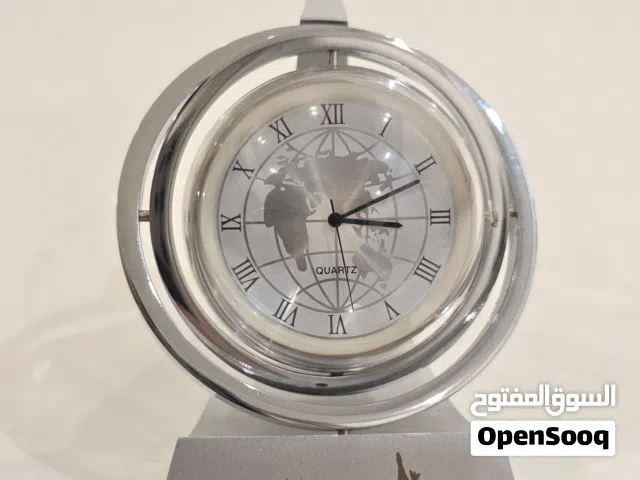ساعة مكتب من تويوتا الساير - غير مستخدمة