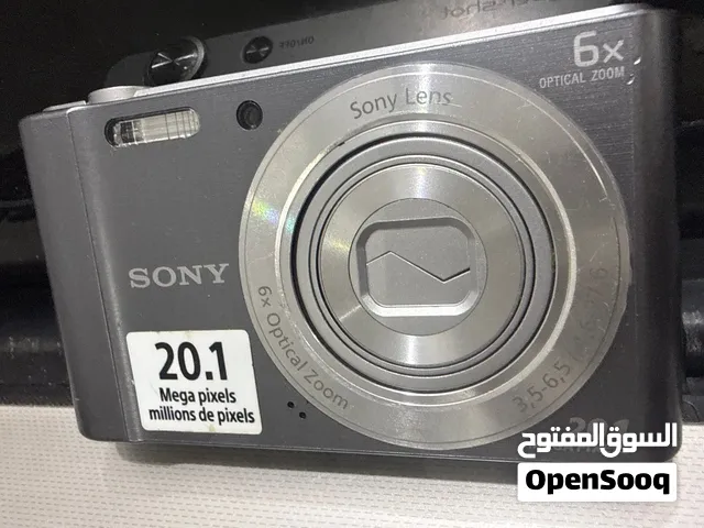 Sony Cyber-shot DSC-W810، شغالة ومعها الشاحن