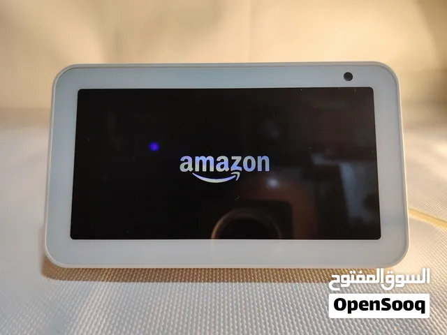 شاشة Amazon Echo Show. الذكيه. الجهاز يعمل بشكل ممتاز.   لا يوجد به عيوب. يدعم الذكاء الاصطناعي.