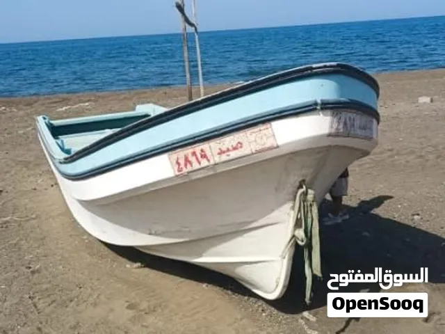 مطلوب قارب صيد 25 في الشرقية بالأخص مصيرة