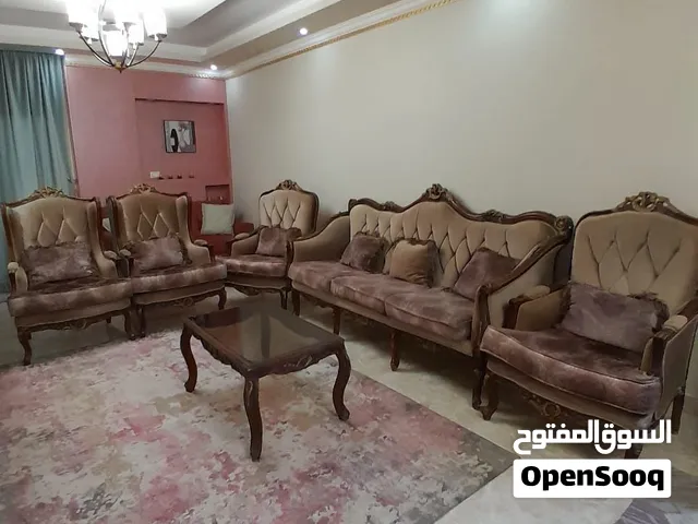 طقم 6 قطع اربع كنبه صغيرين وكنبه كبيره وترابيزه