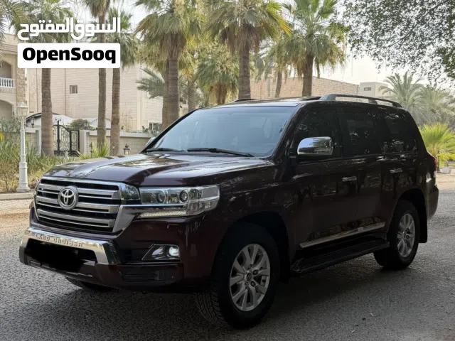 2017 Toyota Land Cruiser GXR