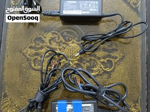 كوابل وأسلاك وشواحن ومحولات كهرباء متنوعة