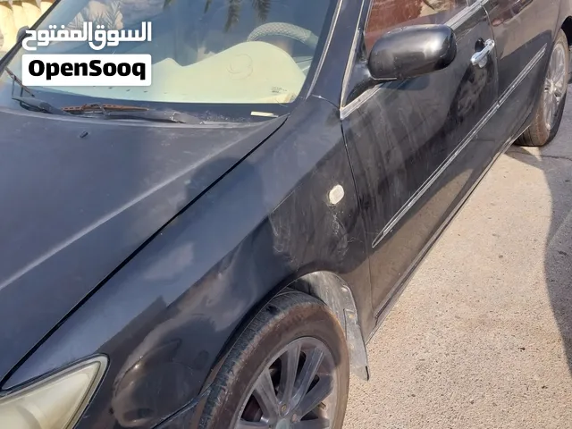تويوتا كامري 2005 موديل خليجي مستعملة حالتها ممتازة لون أسود