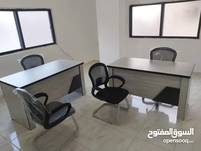 مكتب مميز 150سم مع ادراج شامل التوصيل متوفر بعدة الوان وقياسات حسب الطلب