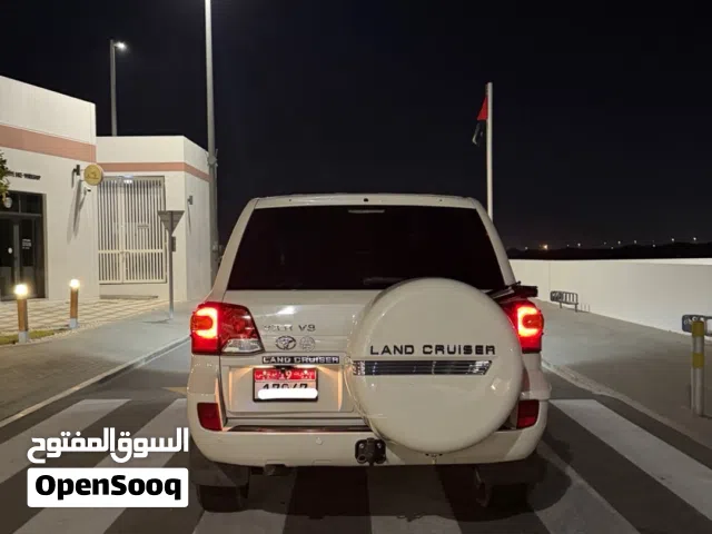 2010 تويوتا لاند كروزر VXR