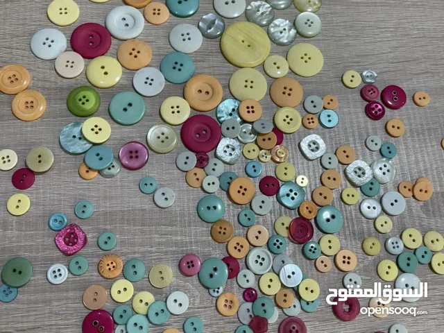 اكسسوارات و أزرة