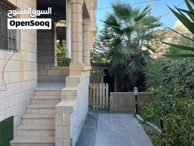 � بيت واسع شبه مستقل للإيجار – مناسب للعائلات الباحثة عن المساحات الكبيرة