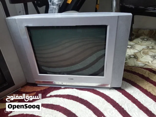تلفزيونات للبيع نوع LG و الثاني سوني