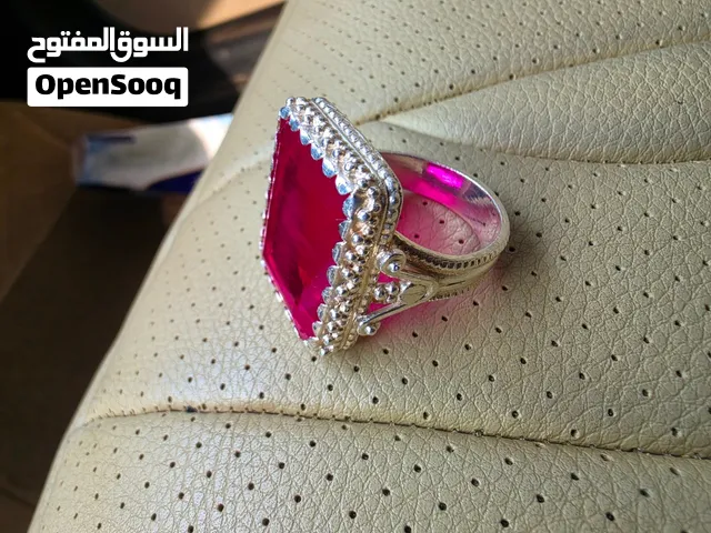 اللبيع خاتم فضه عمانيه عيار 925 حجر ياقوت إيراني