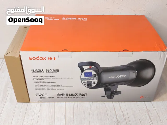 إضاءة فلاش استوديو احترافية جودوكس Godox SK400II مع ملحقاتها (جديد)