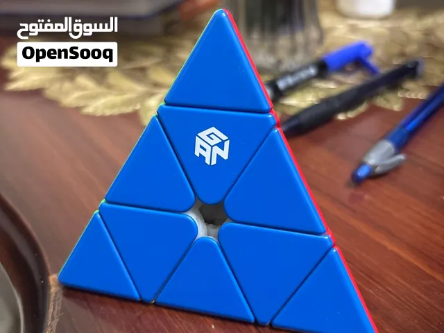 Brand: GAN * Model: Pyraminx M * Type: Pyraminx / Speed Cube Magnetic : yes
