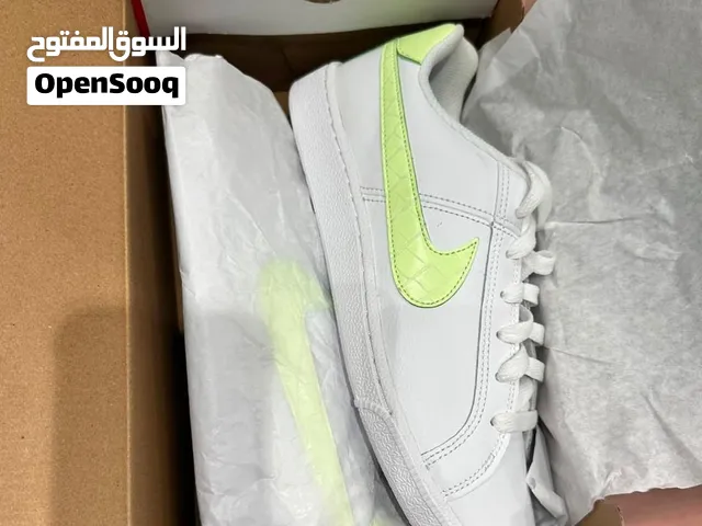 Nike court vision