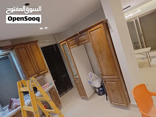 مطبخ خشب بلوط صوليد بحالة ممتازة جدا للبيع