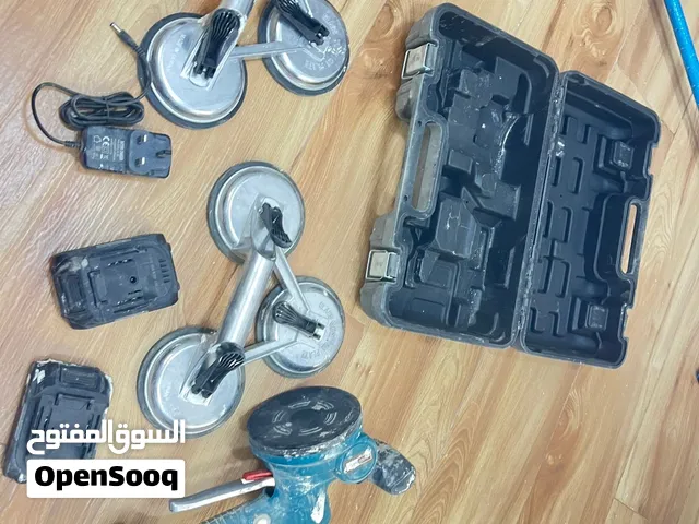 هزاز لتركيب السيراميك بالبطارية
