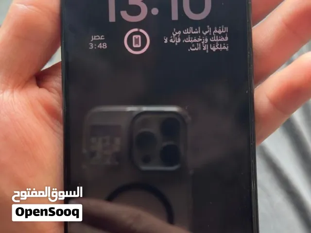 ايفون 15 برو بطاريته 87 مساحه 256 وكالة
