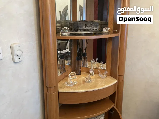 كبت بوفيه للبيع مستعمل (نظيف) قابل للتفاوض