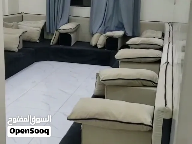 شقه سيراميك ملكي مفروشه للايجار شارع مارب امام مطعم الشكر