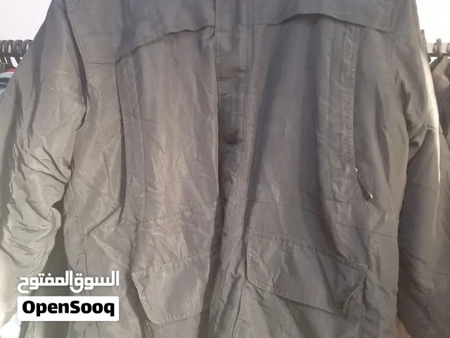 شروة محل بالة رجالي فيه كمية كبيرة  ب 200  دينار