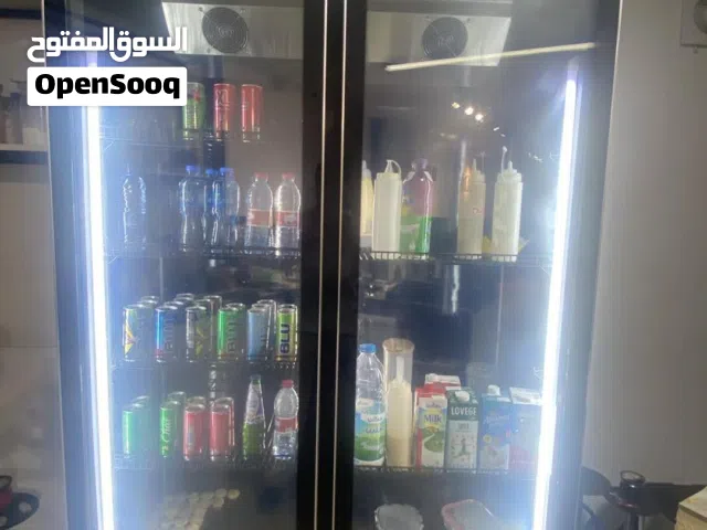 ثلاجة عرض للبيع