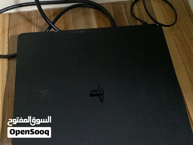 بلاي ستيشن 4 سليم 500 جي بي بحاله ممتازه