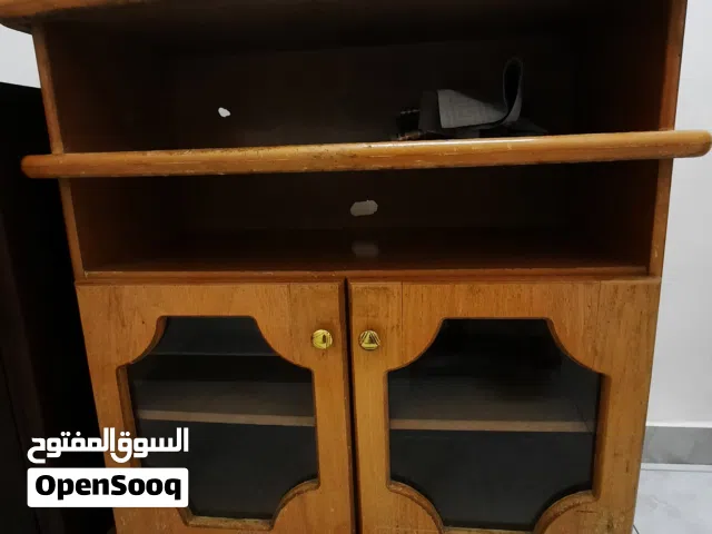خزانة خشب للبيع بسعر حرق
