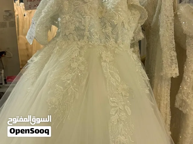 فستان زفاف للبيع