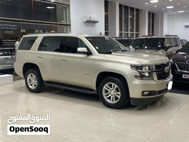 Chevrolet Tahoe LS 2016 (Gold)