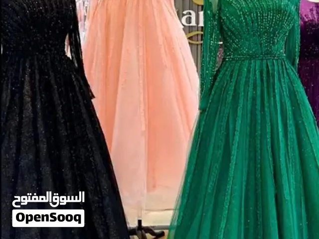 فستان أسود أنيق ون سايز – حالة ممتازة