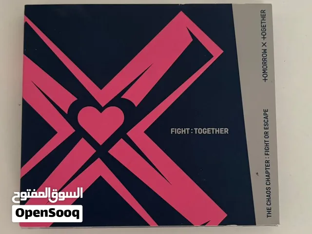 TOMORROW X TOGETHER – The Chaos Chapter: FIGHT OR ESCAPE
