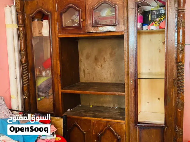 للبيع نيش بحالة ممتازة جدا