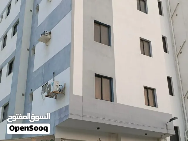 بنايه للبيع في الرفاع الشمالي مدخول 6000 دينار صافي