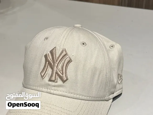 للبيع كاب New York Yankees ماركة New Era أصلية بالكامل.
