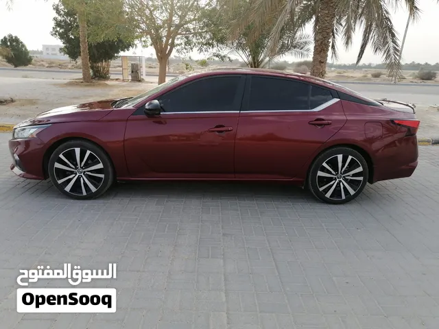 نيسان التيماSR 2019أول تسجيل اعلى المواصفات السيارة مسرفسة بالكامل ولا تحتاج لأي شي  ملكية سنة كاملة