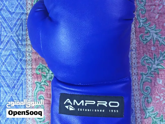 كف ملاكمة ماركة AMPRO أصلي أزرق نظيف وبحالة ممتاز الحجم _كبير