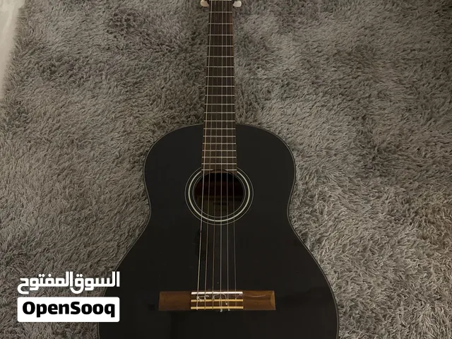 قيتار للكبار والصغار والمبتدئين والبروفشنل من شركة YAMAHA C40BL مصنوع في أندنوسيا