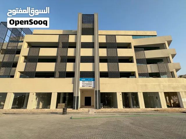 احدى مشاريع تثمير العقارية ف المكاتب، مكتب للبيع ومؤجر ب900 ريال بمساحه 240 متر ف الطابق الاول