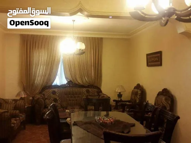 شقة فاخرة في الياسمين خلف مسجد نابلس بسعر مغري للبيع المستعجل