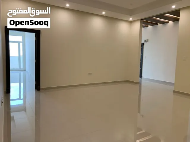 دور تجارى للايجار بالفحيحيل ب6 ارقام آليه مساحه 250 م يصلح لكافة الانشطه التجاريه ومقر للشركات