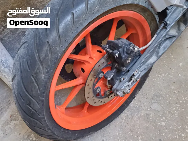 اطار / كاوتشوك دراجه 150/60/17 بحاله ممتازه