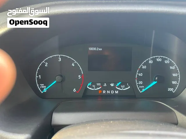 فورد ترانزيت 2022  عداد 10,000 كم فقط فرصة مميزة لسيارة قليلة الاستخدام وبمواصفات ممتازة
