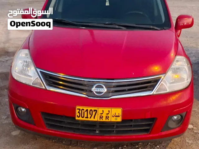 Nissan versa 2012