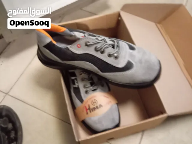 سفتي جلد طبيعي بالكرتونه