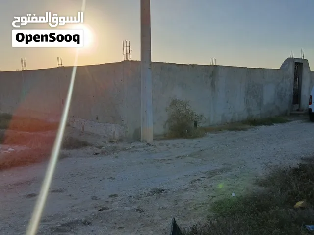 une parcelle de terrain à vendre a raoued